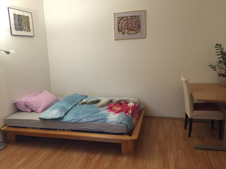 Schlafzimmer 1 2.Doppelbett