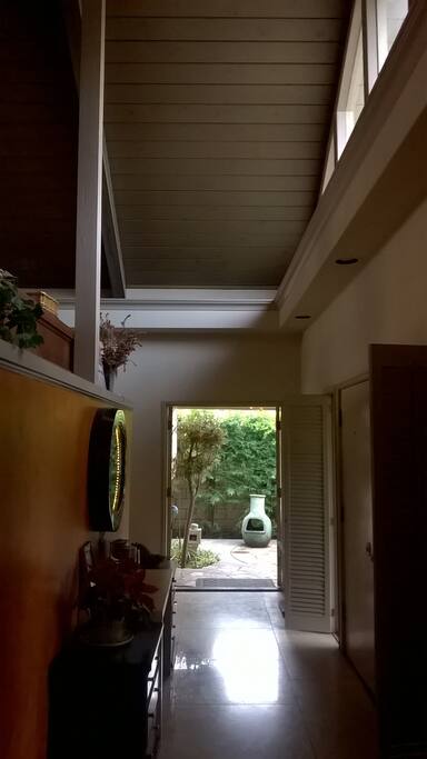 foyer to garden