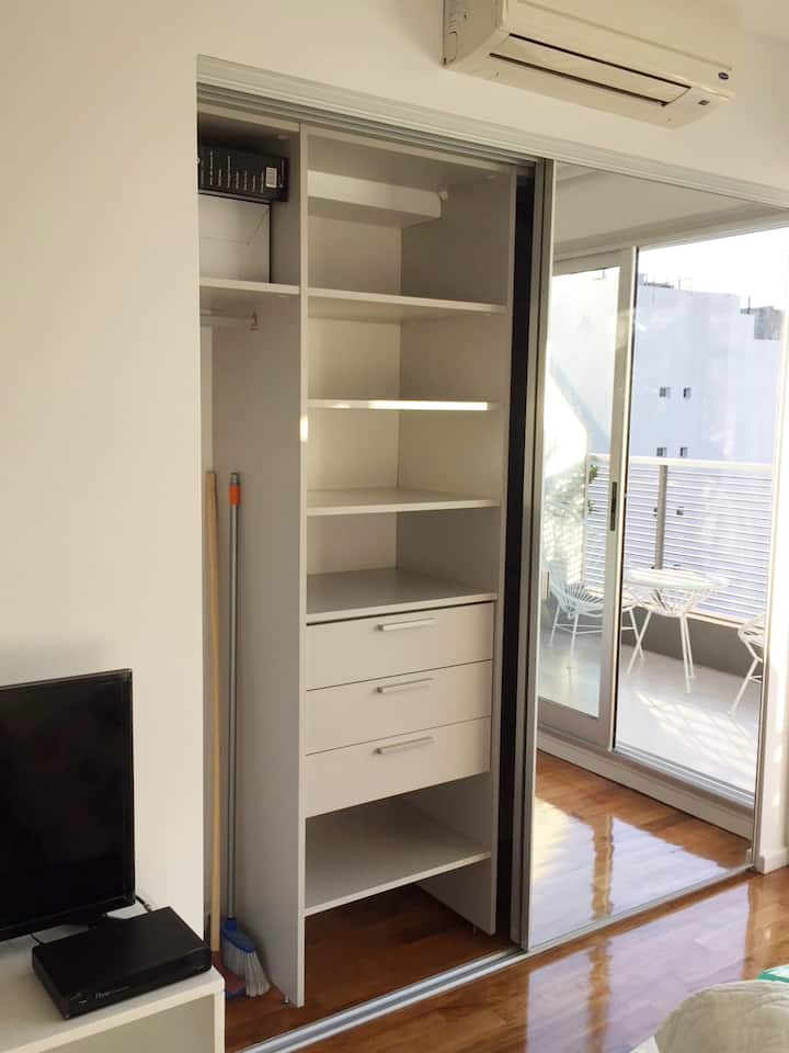 Kitnet mobiliada em Palermo