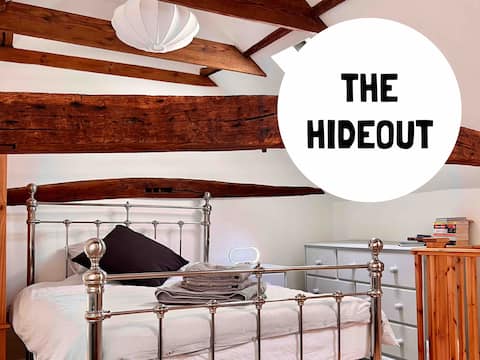 Top Airbnb: The Hideout in South Cambridgeshire