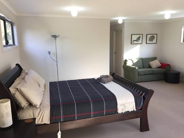 3 Bedroom/3 Bathroom House – 2 night gallery image 3