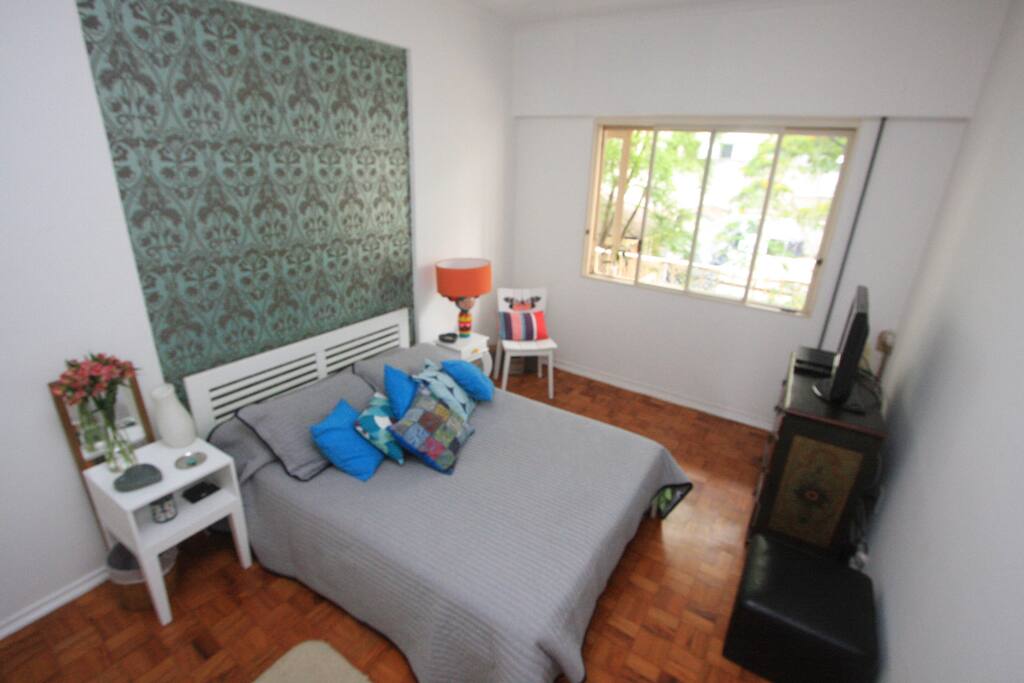 Quarto com vista para a varanda