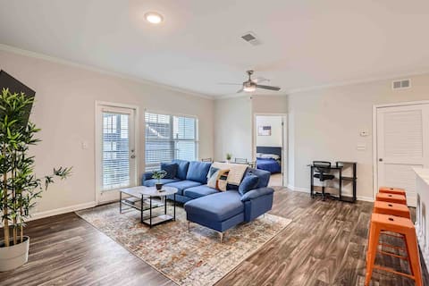 Top Airbnb: Downtown Atl Retreat w/Balcony in English Avenue