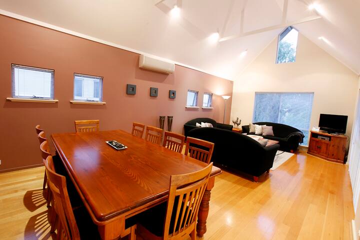 Waterfront Dunsborough House 11 gallery image 4