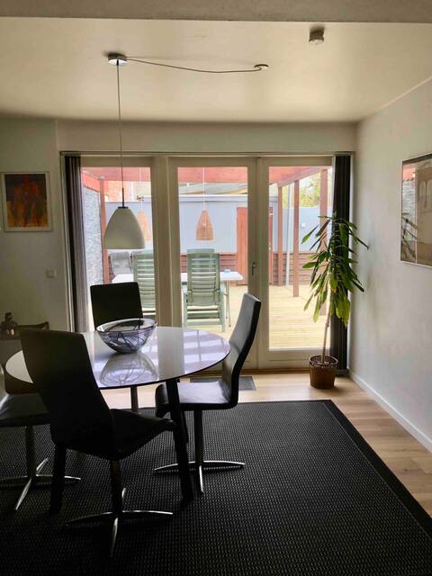 Townhouse in the center with private patio and spa.