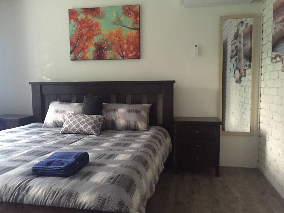 New King size bed with air conditioning