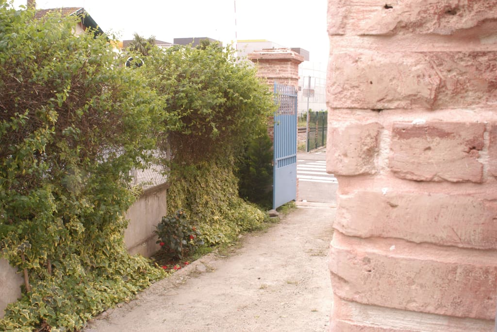 L accès depuis la rue