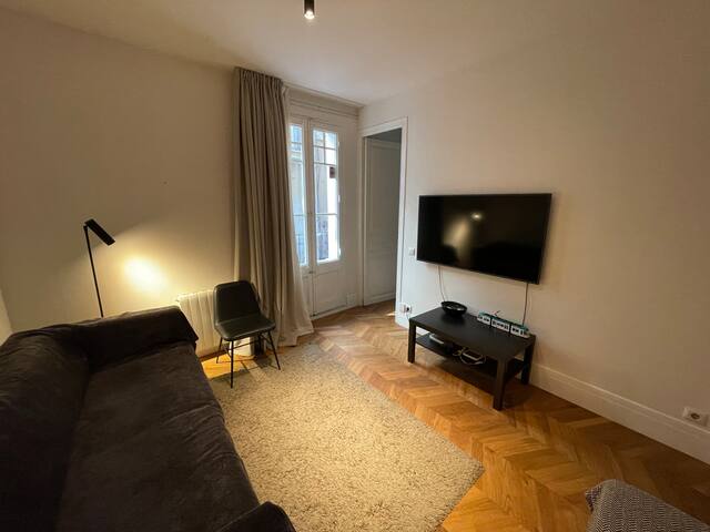 Céntrico piso, estancias minimas 30 dias gallery image 3