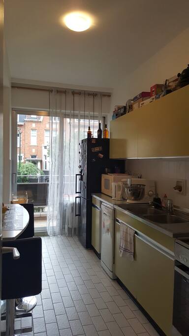 CUISINE EQUIPEE - furnished kitchen
