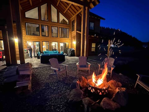 Lucky Duck on Rio Grande- Hottub-5 Full Bathrooms