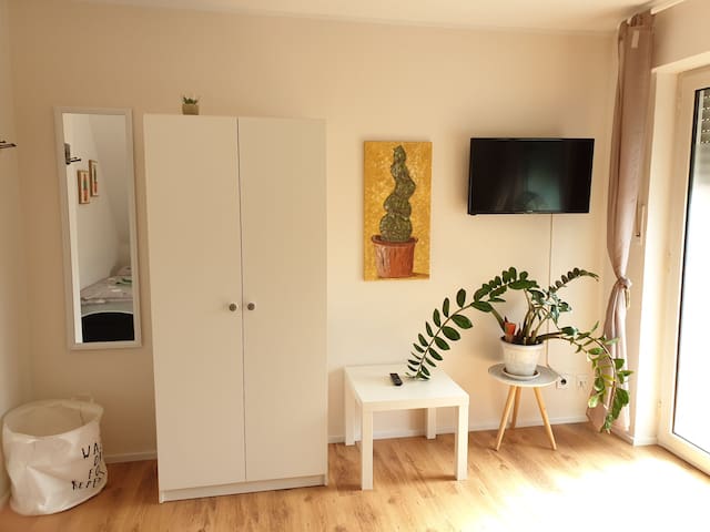 Airbnb Lingen Vacation Rentals Places To Stay Lower