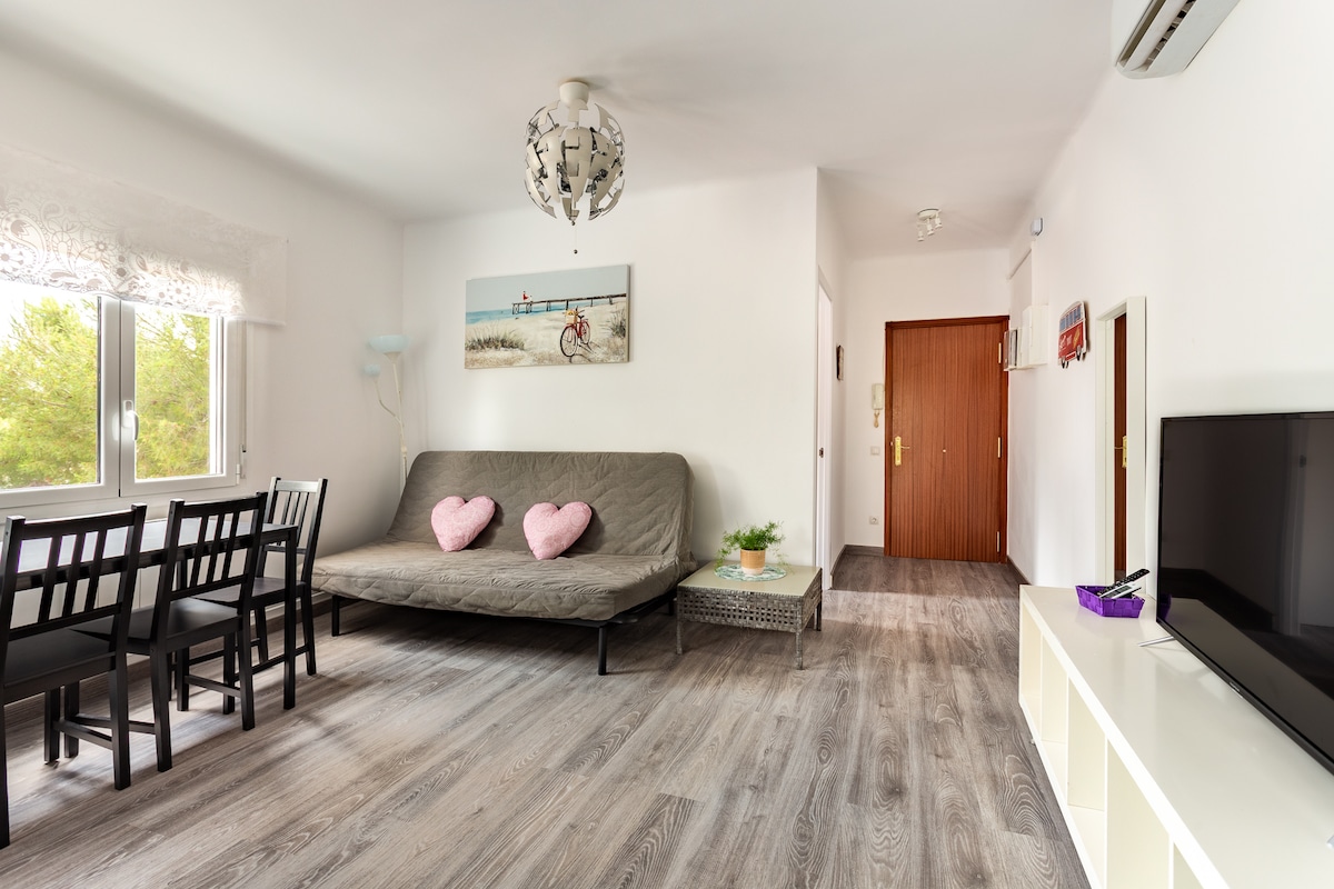 Top Airbnb: "Barca 3"  New Lovely aprtment  Near Beach Wi-Fi in Sant Adrià De Besòs