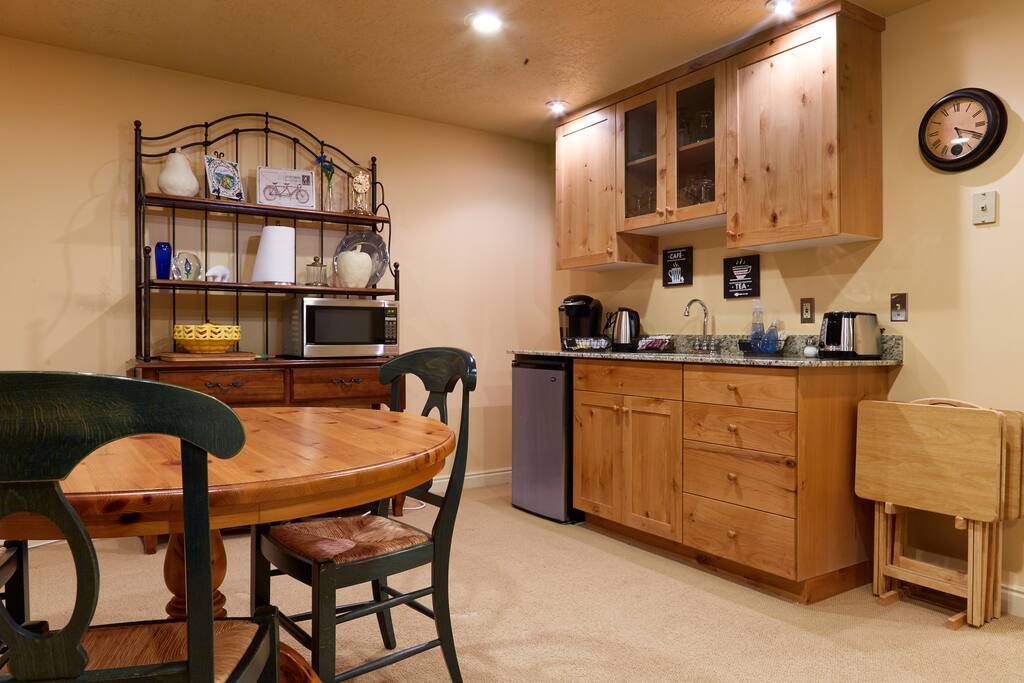 Private kitchenette