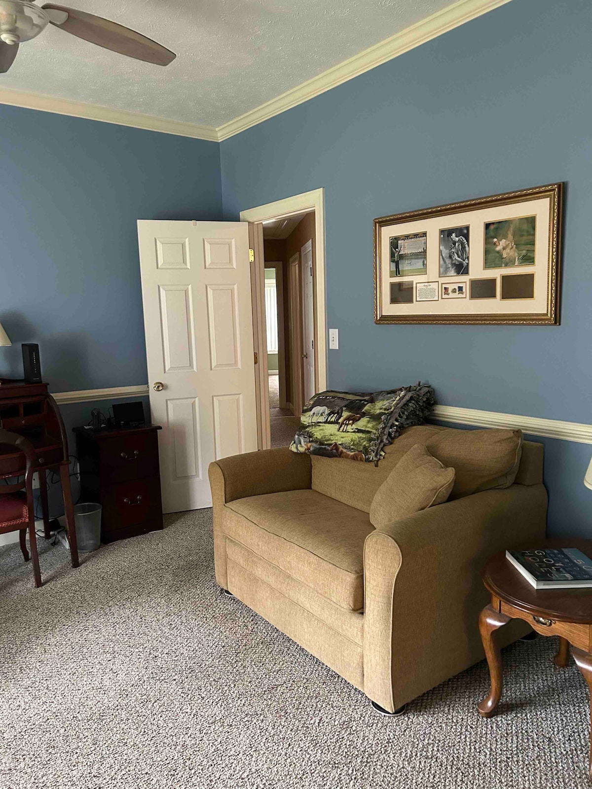 Krevat tek shtesë me këtë karrige gjumi.