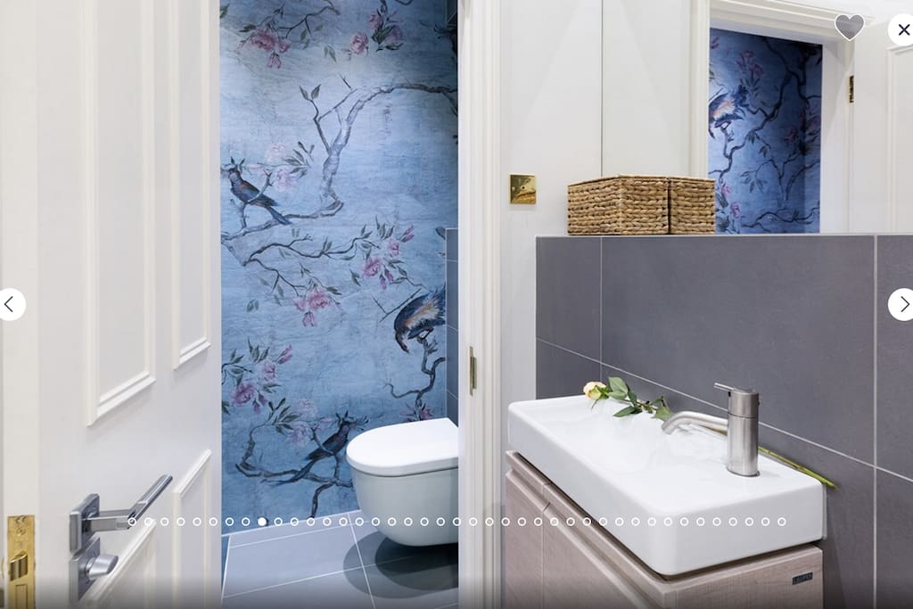 Ensuite bathroom/shower and dressing area