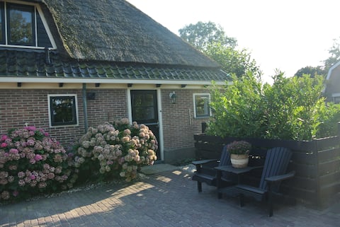 Successful Airbnb property: Beautiful guest house in Noord-Holland farm. in Sint Maarten