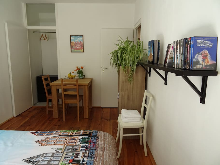 Books, DVDs and a large closet for your luggage and clothes