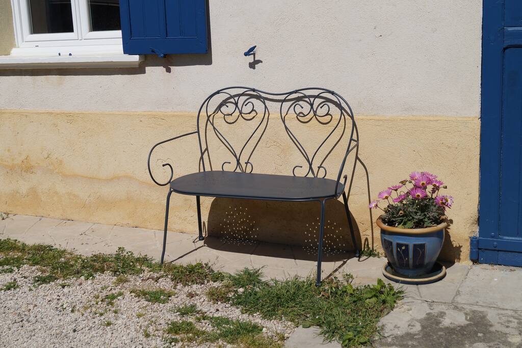 Pour se reposer dans le jardin.