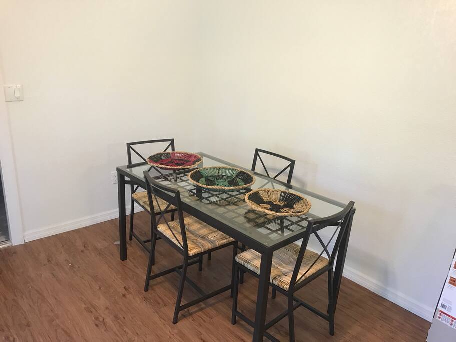Breakfast and Dining nook