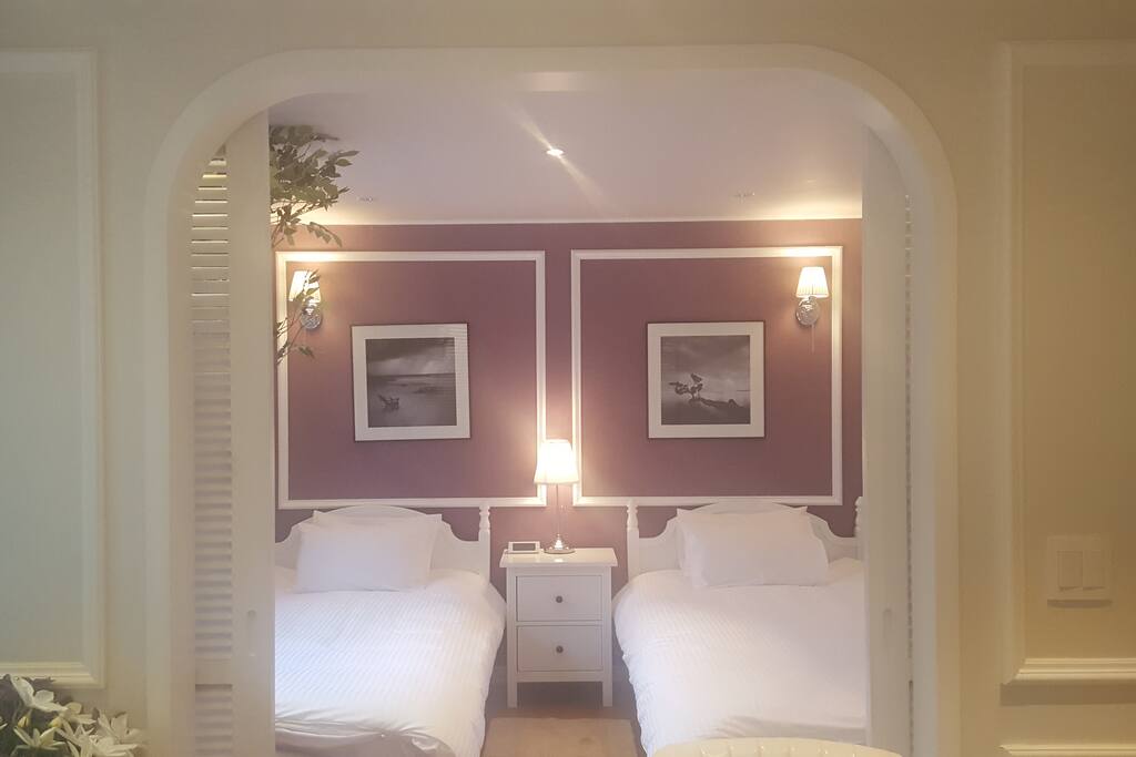 The GOYARD House provies 5 stars hotel quality intrior with a large space for your perfect trip.