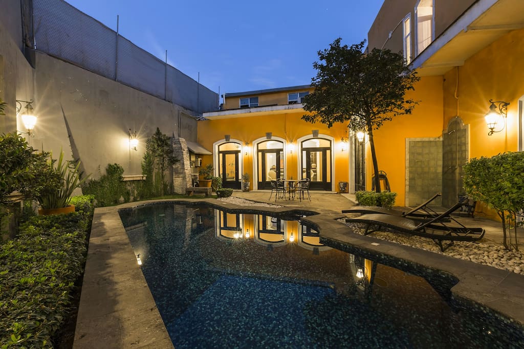 Award winning/POOL/Centro/5 bed/ 5 full bath Houses for Rent in