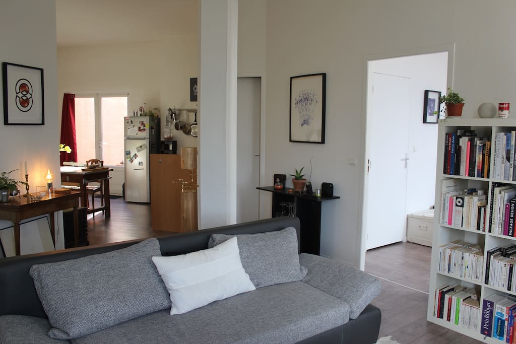 le salon ouvert sur la cuisine