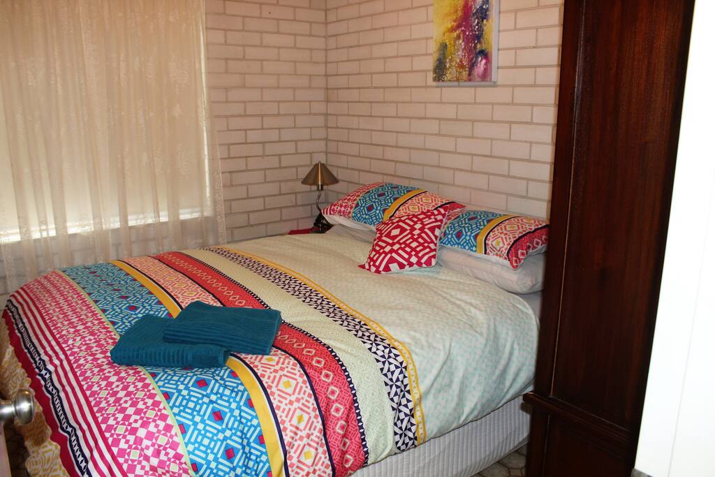 Queen Bed