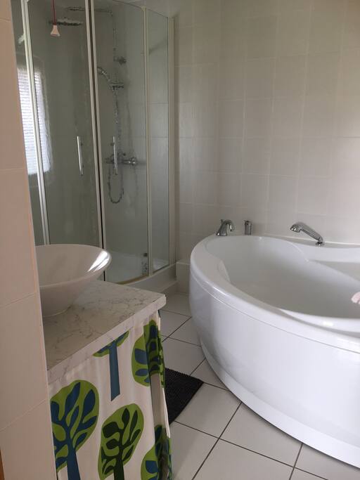 En-suite bathroom