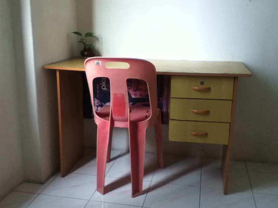 Working table.