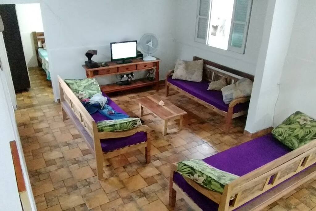 VISÃO GERAL DA COZINHA PRA SALA.