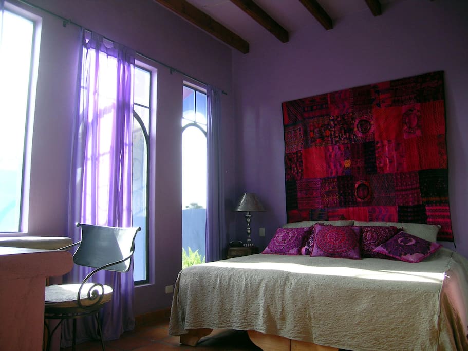 Second Bedroom (king or 2 singles)
