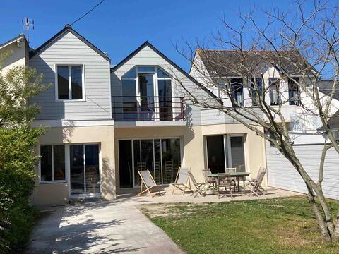 Villa Plein Centre Ville 800 meters from the beach