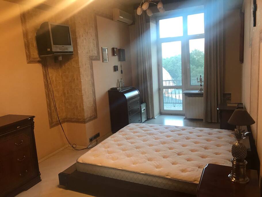 Bedroom King Size bed