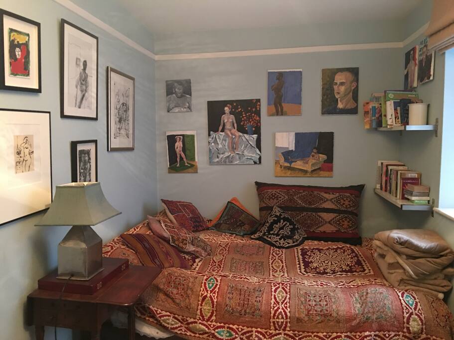 Guestroom on ground floor near kitchen