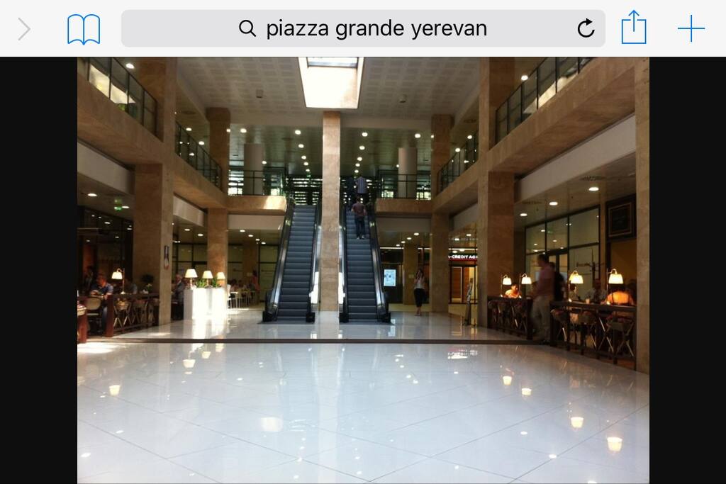 Downstairs restaurants