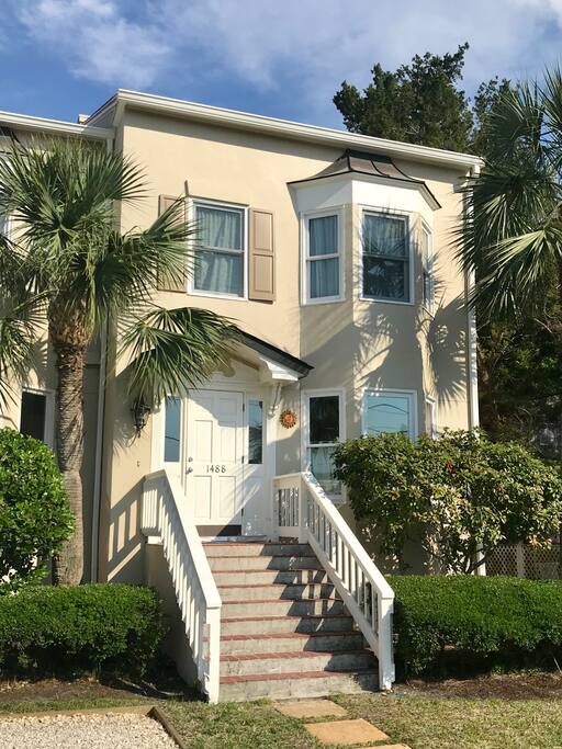 Vista Soleil is located in the East Beach community on St. Simon's Island.