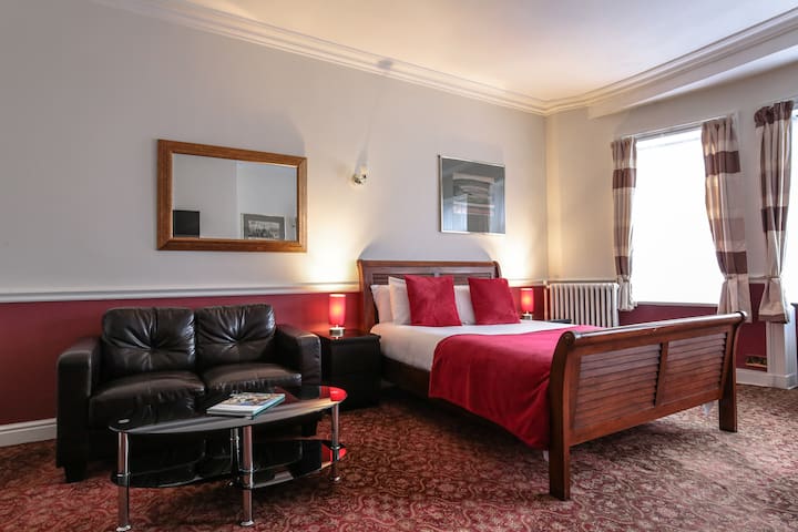 City Studio - Rodney Street