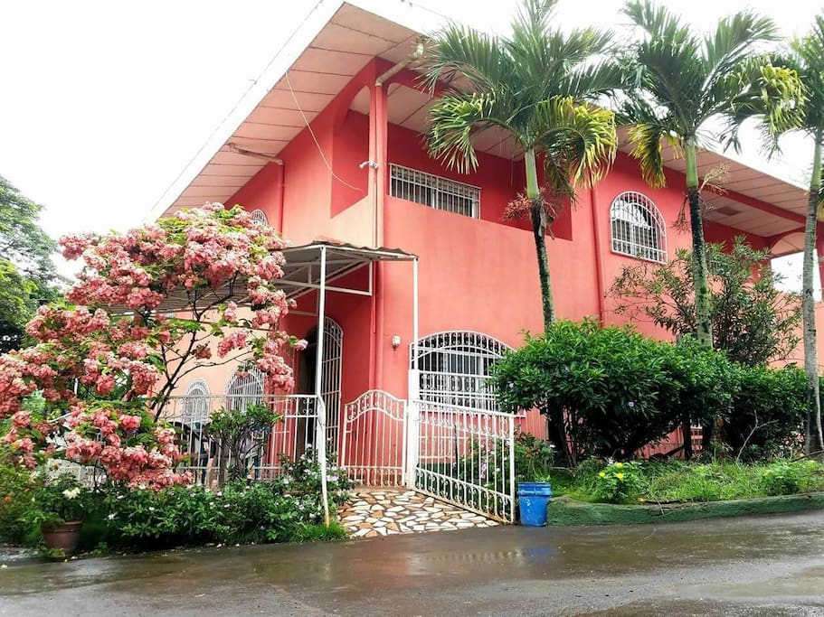Enjoy nature!, escape from the noise, and rush from the city, but stay 5 minutes drive from downtown.