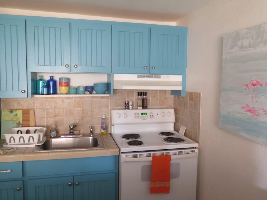 Fully equipped kitchen