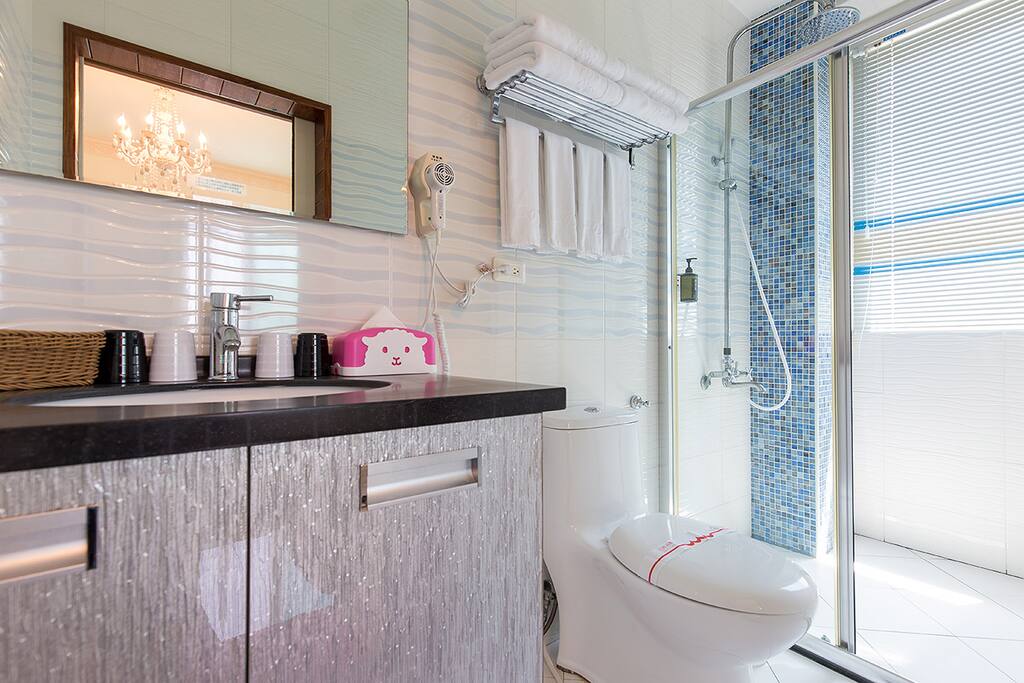 溫馨四人房(Ocean style toilet)