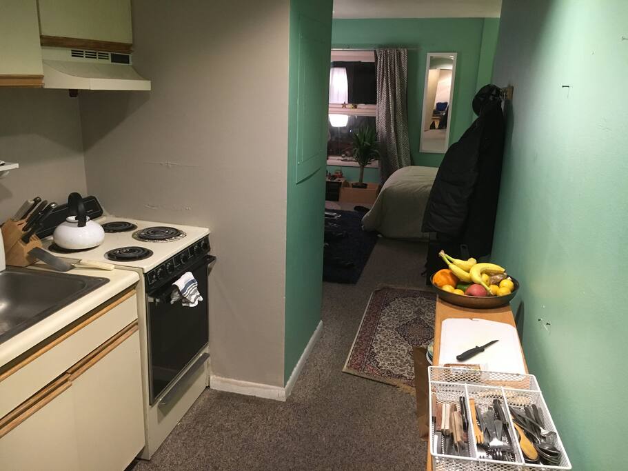 Kitchen, small but fully functional