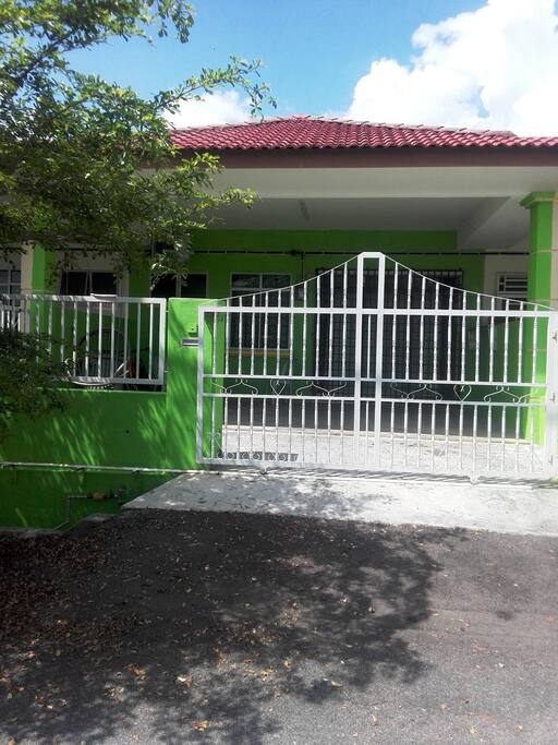 hadapan rumah 012_7977709