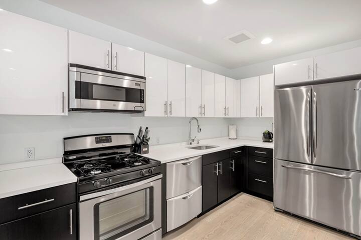 Brooklyn: 2-Bdrm Apt. Clinton Hill- Bldg built ’17 gallery image 5