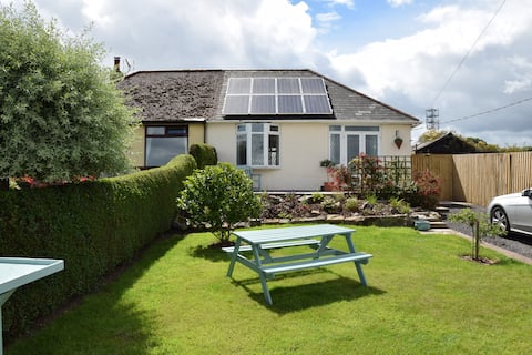 Successful Airbnb property: Hardwick View Bungalow in Ashfield