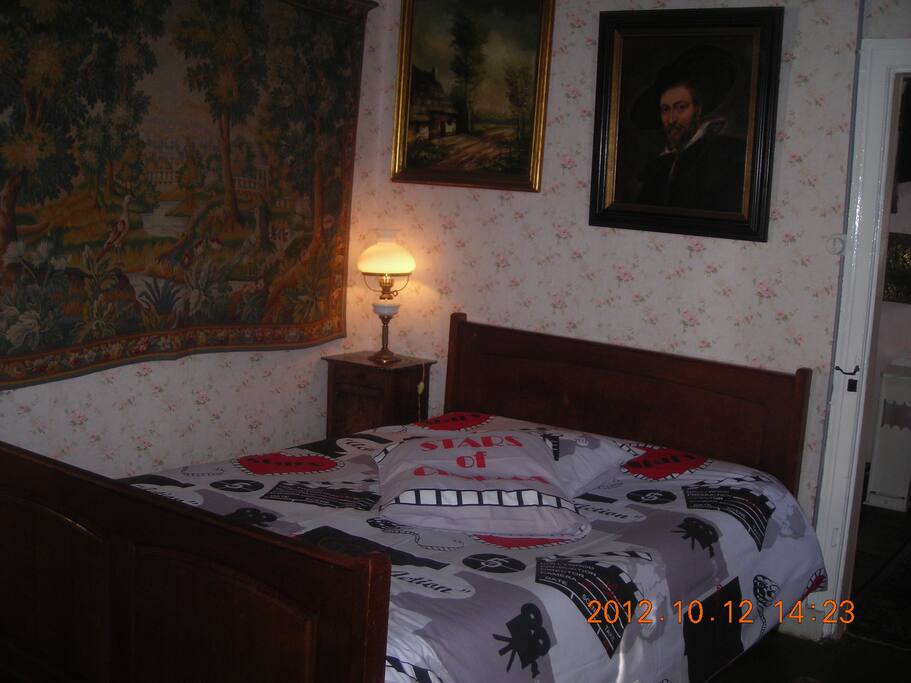 notre suite de chambre lit 1
