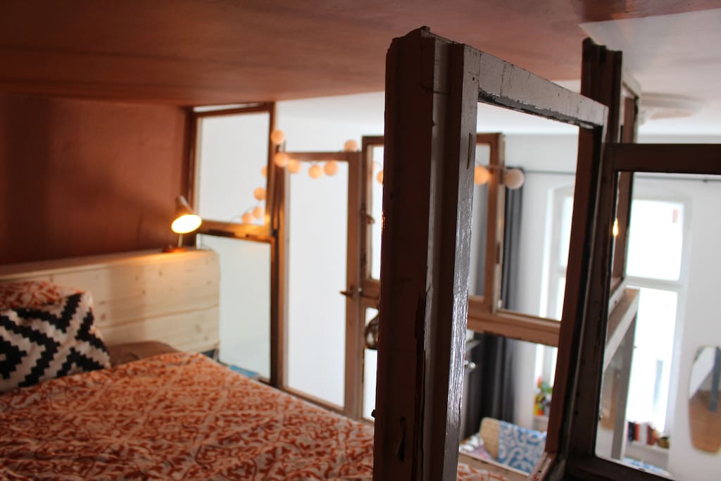 140cm x 200 cm Bed