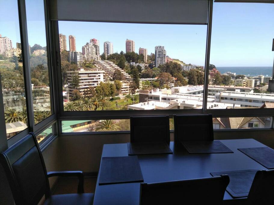 comedor con vista al valle