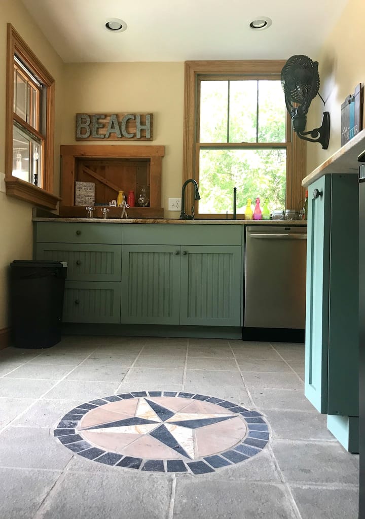 Hall Guest House- Hot Tub- Sauna - Shenandoah, VA