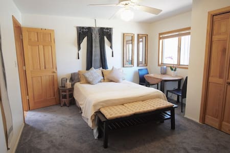 Soft, Sweet Santa Fe Landing