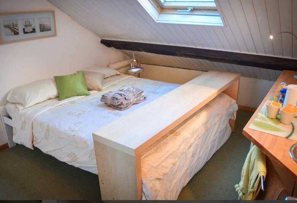 Bedroom with double bed